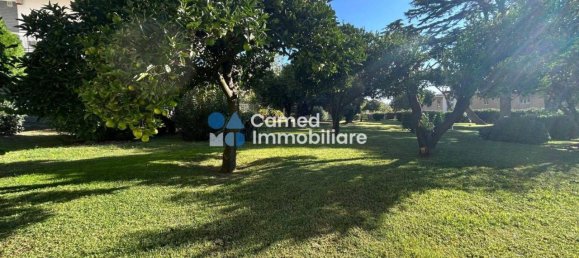 5 rooms Apartment in Naples, Italy No. 30880 5