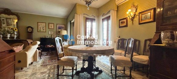 5 rooms Apartment in Naples, Italy No. 30880 13