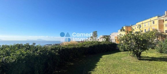 5 rooms Apartment in Naples, Italy No. 30880 2