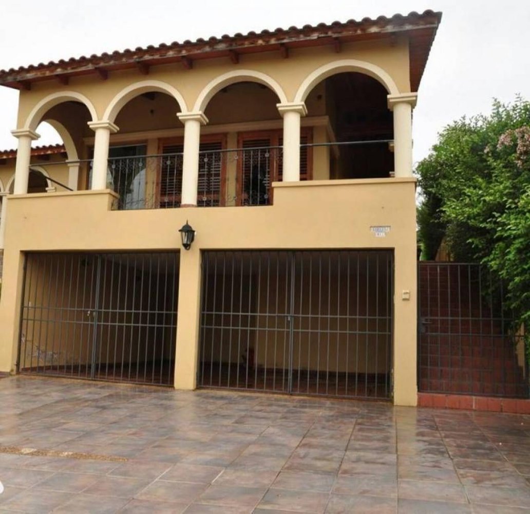 3 bedrooms House in Cordoba, Argentina No. 57053