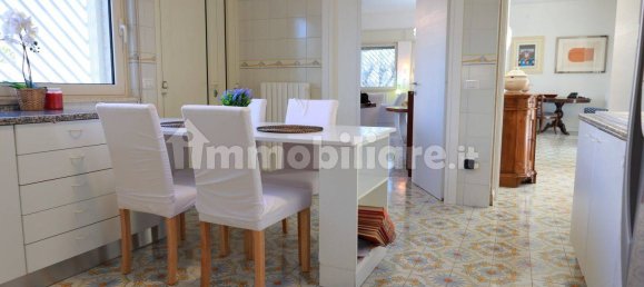 4 bedrooms Villa in Mola di Bari, Italy No. 181177 11