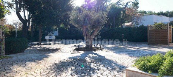 4 bedrooms Villa in Mola di Bari, Italy No. 181177 26