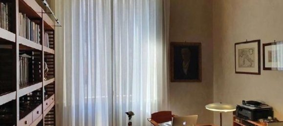 6غرفة شقة في Florence, Italy رقم 190122 3