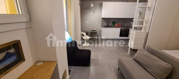 1 bedroom Apartment in Bologna, Italy No. 273609 2