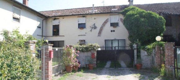 3-salle Appartement à Zerbolò, Italy No. 315016 2