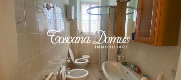 3 rooms Apartment in Siena, Italy No. 17645 4