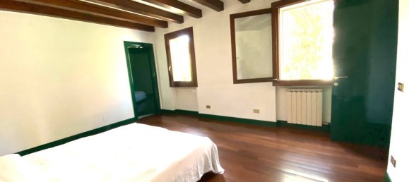 8 bedrooms House in Padua, Italy No. 352372 14