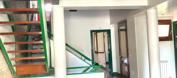 8 bedrooms House in Padua, Italy No. 352372 8