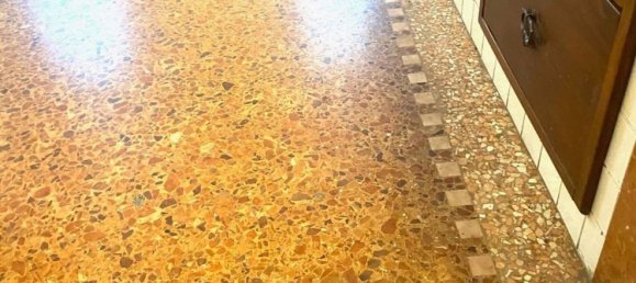 8 bedrooms House in Padua, Italy No. 352372 6