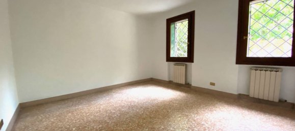 8 bedrooms House in Padua, Italy No. 352372 10