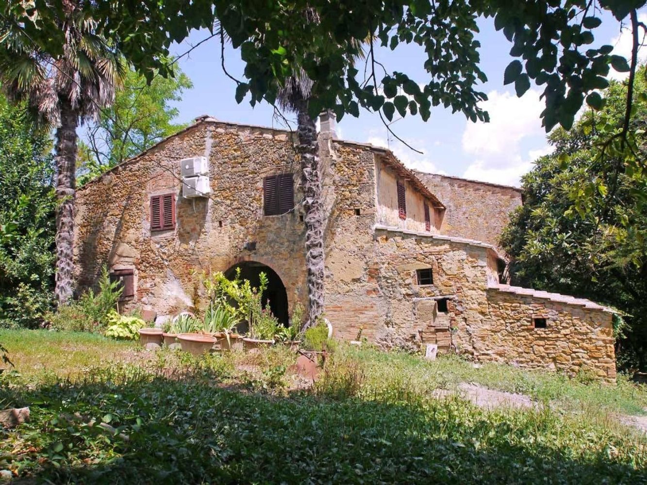 22 rooms House in Poggibonsi, Italy No. 145376