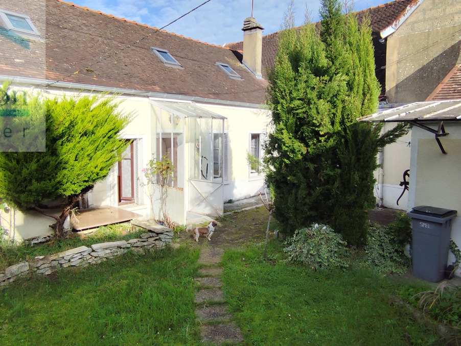 Adosado de 3 dormitorios en Yonne, France No. 347228