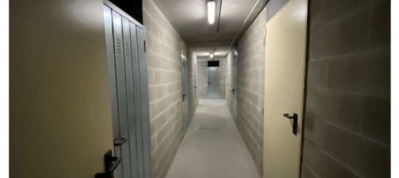 Apartamento de 4 divisões em Abbiategrasso, Italy N.º 7856 12