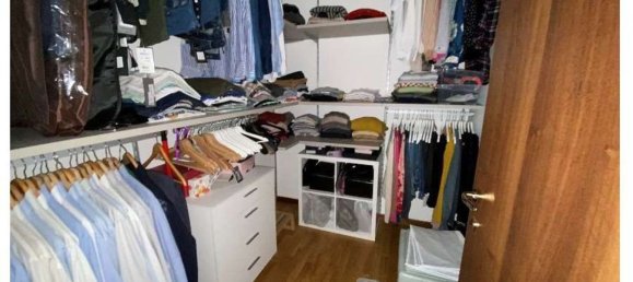 Apartamento de 4 divisões em Abbiategrasso, Italy N.º 7856 9