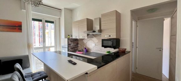 2 bedrooms Apartment in Mantua, Italy No. 359687 8