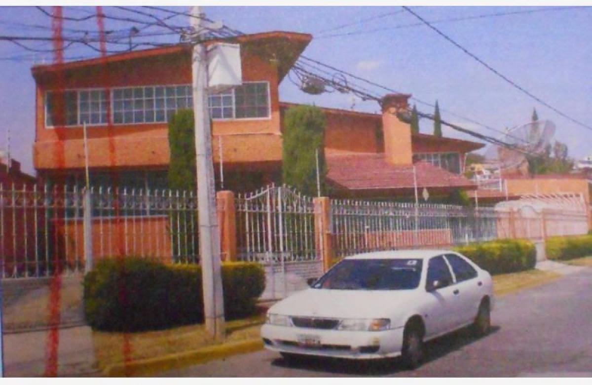 Casa de 4 dormitorios en Tlalnepantla, Mexico No. 225488