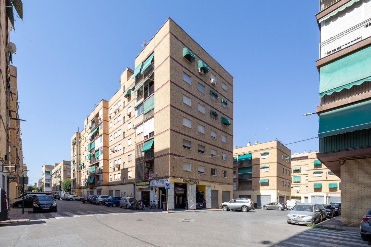 4 غرف نوم شقة في Granada, Spain رقم 166645