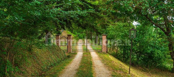 5 bedrooms Villa in Borgo San Lorenzo, Italy No. 262336 30