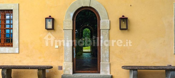 5 bedrooms Villa in Borgo San Lorenzo, Italy No. 262336 2
