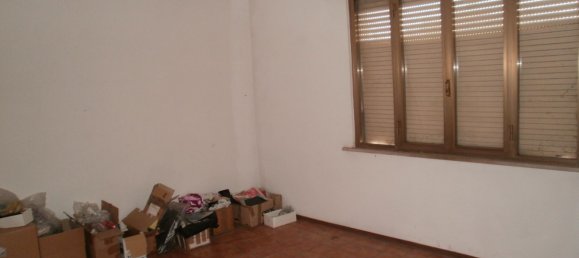 12غرفة مستودع في Castelfranco di Sotto, Italy رقم 135873 11