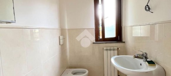 Apartamento de 3 divisões em Genzano di Roma, Italy N.º 53989 9