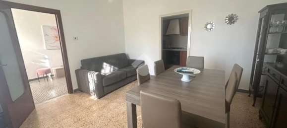 2 bedrooms Apartment in Torre Annunziata, Italy No. 381185 5