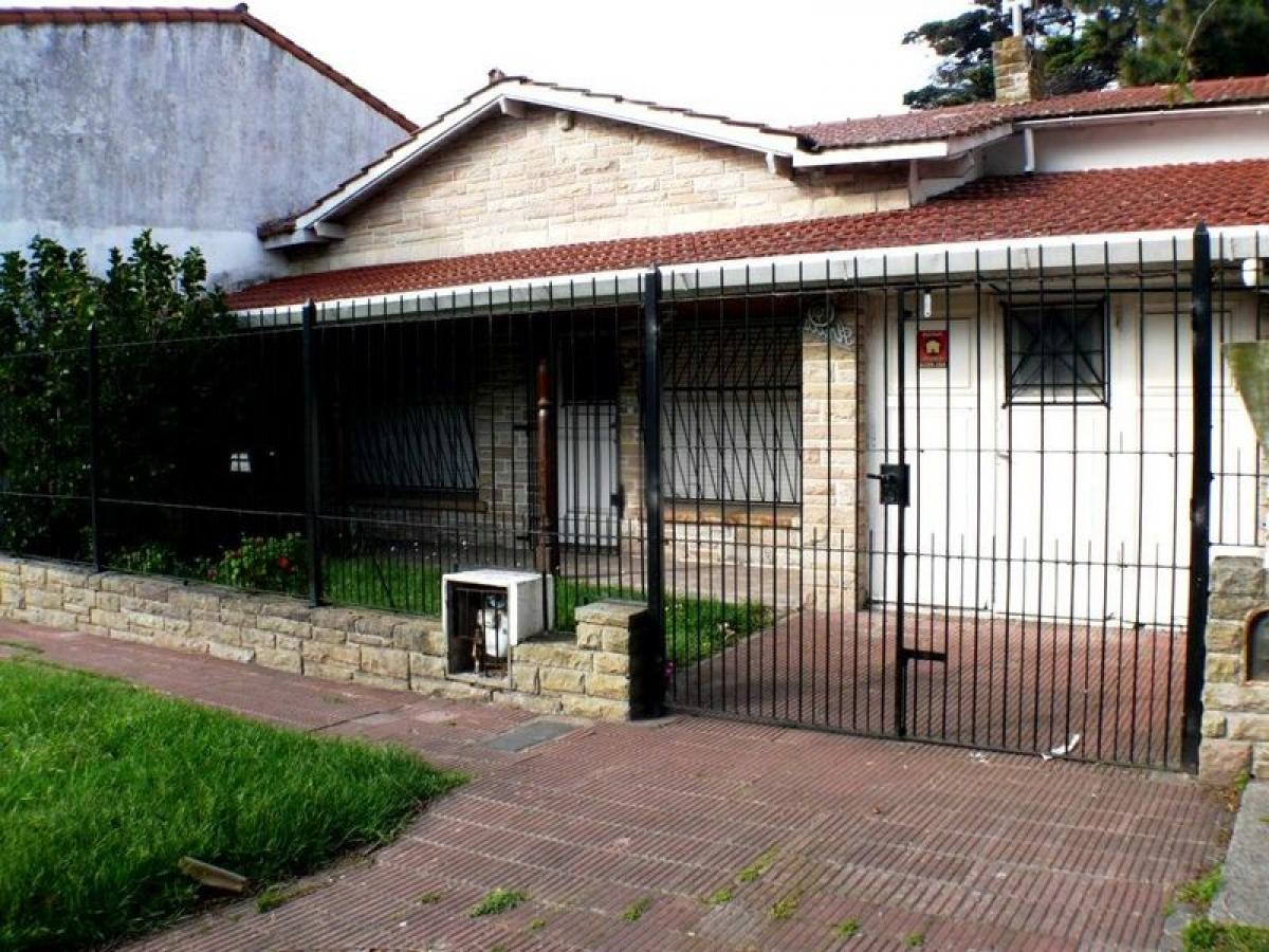 4 غرف نوم منزل في Mar del Plata, Argentina رقم 68650