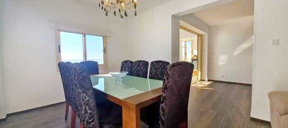 4 bedrooms Apartment in Limassol, Cyprus No. 76687 3