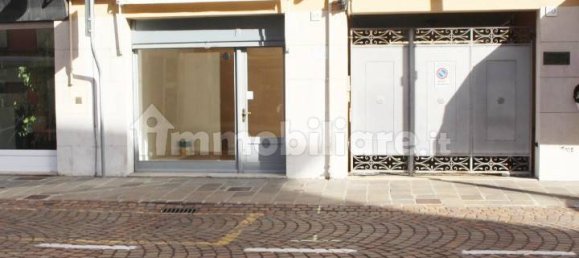 1غرفة عقار تجاري في Gorizia, Italy رقم 85433 3