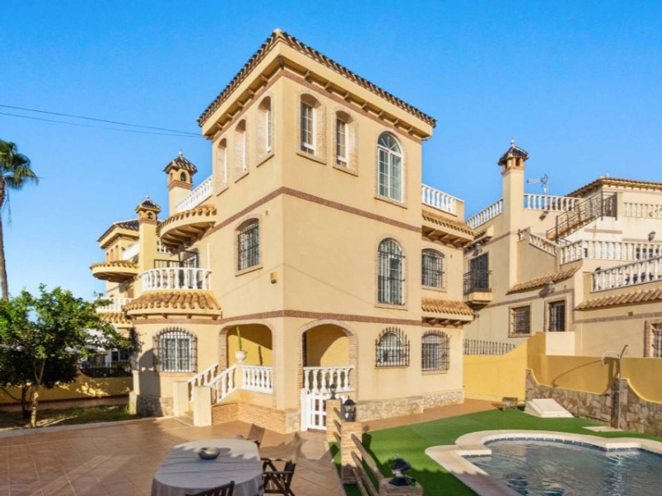 Villa T5 em Alicante, Spain N.º 177140