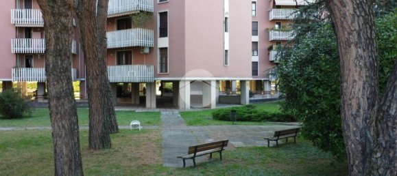 2 bedrooms Penthouse in Brescia, Italy No. 305647 2