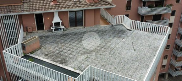 2 bedrooms Penthouse in Brescia, Italy No. 305647 9