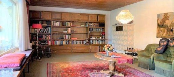 6 rooms House in Coburg, Germany No. 37229 7