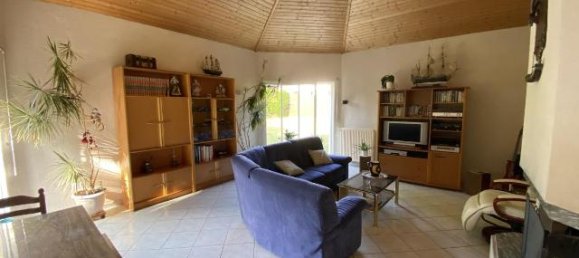 2 Schlafzimmer Haus in Vertou, France, Nr. 295159 4