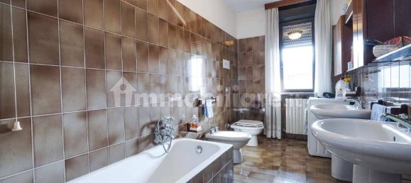 6 bedrooms Villa in Cisano Bergamasco, Italy No. 70765 11