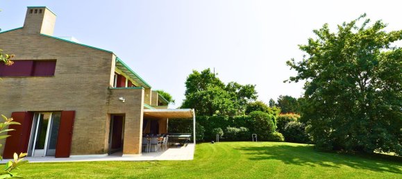 10 Schlafzimmer Villa in Udine, Italy, Nr. 333947 2