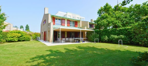 10 Schlafzimmer Villa in Udine, Italy, Nr. 333947 36