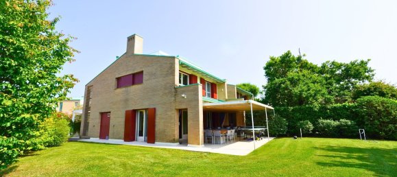 10 Schlafzimmer Villa in Udine, Italy, Nr. 333947 21