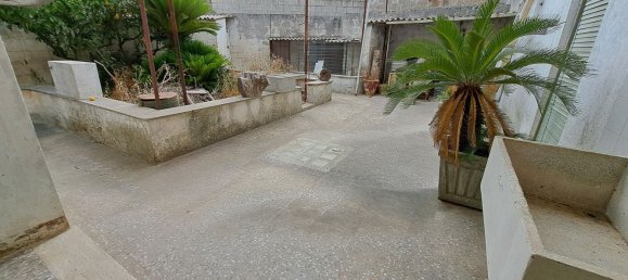 Вилла с 10 комнатами в Copertino, Италия № 298713 2