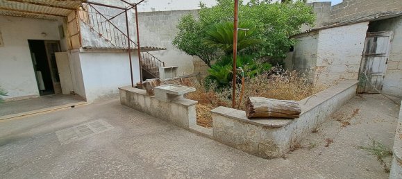 Вилла с 10 комнатами в Copertino, Италия № 298713 3