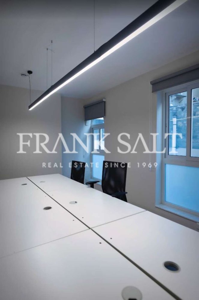 16m² Office in Qormi, Malta No. 12407