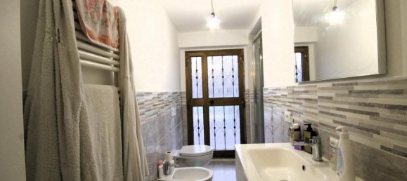 Вилла с 8 комнатами в Капаннори, Италия № 155422 18