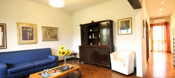 Вилла с 8 комнатами в Капаннори, Италия № 155422 22