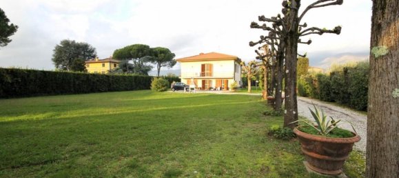 Вилла с 8 комнатами в Капаннори, Италия № 155422 6