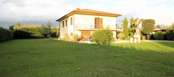 Вилла с 8 комнатами в Капаннори, Италия № 155422 8