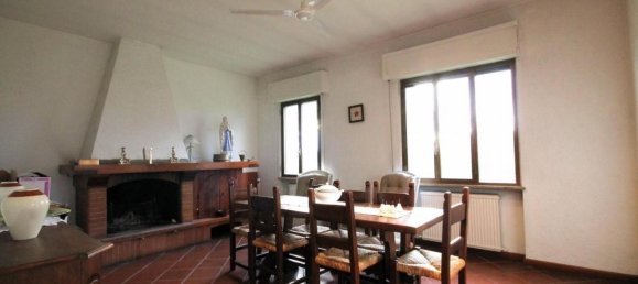 Вилла с 8 комнатами в Капаннори, Италия № 155422 24