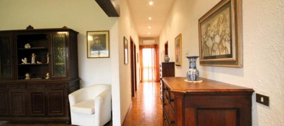 Вилла с 8 комнатами в Капаннори, Италия № 155422 23