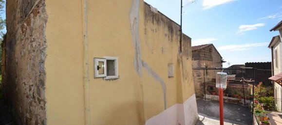 Дом с 4 комнатами в Масса Лубренсе, Италия № 177846 5