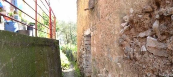 Дом с 4 комнатами в Масса Лубренсе, Италия № 177846 18