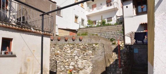 Дом с 4 комнатами в Масса Лубренсе, Италия № 177846 13